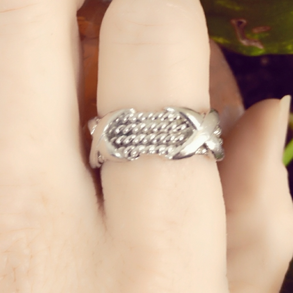 Vintage Unisex Sterling"X" Rope Band Ring- 9.5